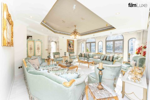 6 bedrooms Villa in Palm Jumeirah, UAE No. 143378 8
