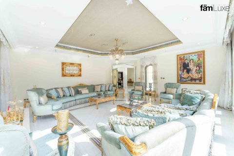 6 bedrooms Villa in Palm Jumeirah, UAE No. 143378 9