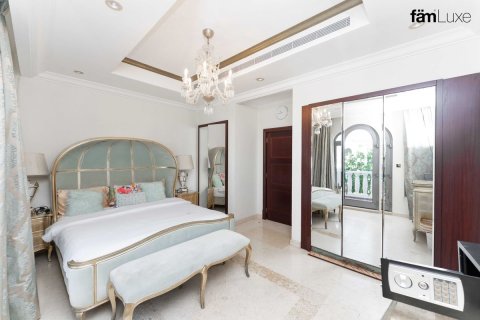 6 bedrooms Villa in Palm Jumeirah, UAE No. 143378 13