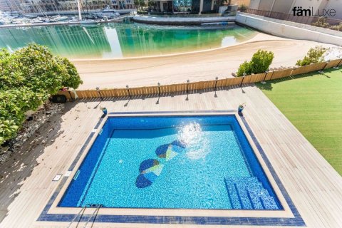 6 bedrooms Villa in Palm Jumeirah, UAE No. 143378 20