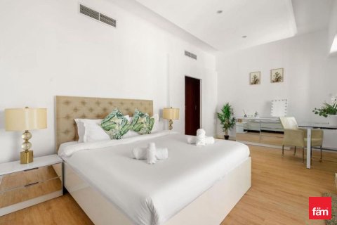 2 bedrooms Apartment in Dubai, UAE No. 143374 13
