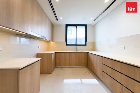 4 bedrooms Villa in Dubai, UAE No. 143372 22