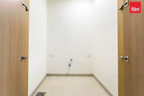 4 bedrooms Villa in Dubai, UAE No. 143372 3