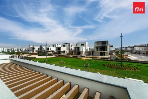 4 bedrooms Villa in Dubai, UAE No. 143372 7