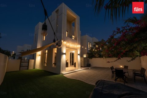 3 bedrooms Villa in Reem, UAE No. 143375 6
