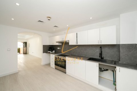 3 غرف نوم فيلا في دائرة قرية جميرا, الإمارات العربية المتحدة رقم 150631 6