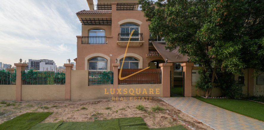 3 غرف نوم فيلا في دائرة قرية جميرا, الإمارات العربية المتحدة رقم 150631