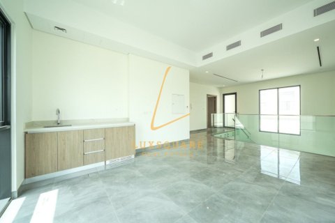 Villa de 4 dormitorios en Murooj Al Furjan, UAE No. 150630 10