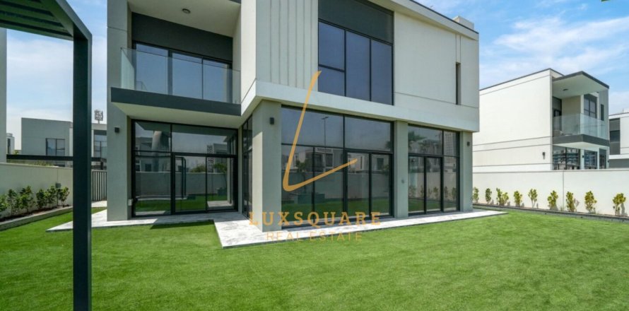 Villa de 4 dormitorios en Murooj Al Furjan, UAE No. 150630