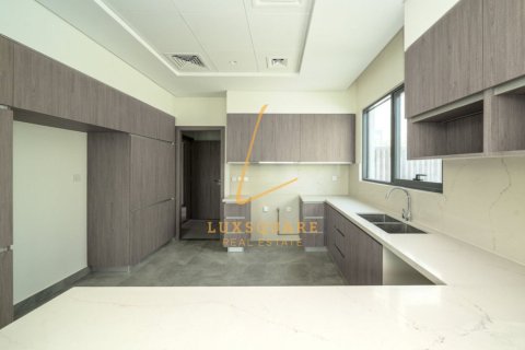Villa de 4 dormitorios en Murooj Al Furjan, UAE No. 150630 5