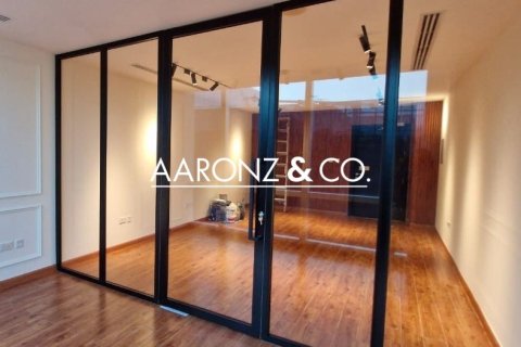 41مربع، مكتب في الخليج التجاري, الإمارات العربية المتحدة رقم 150632 3