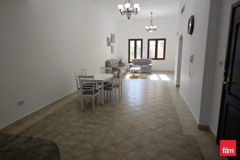 Квартира с 2 спальнями в Дубай, ОАЭ №146301 3