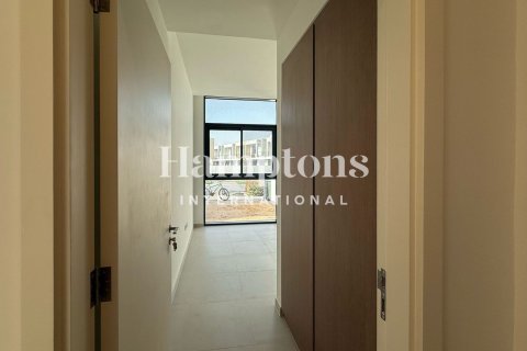 Вилла с 4 спальнями в Dubai South (Dubai World Central), ОАЭ №165121 16