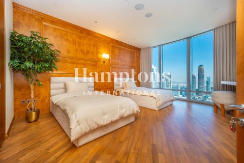 2 bedrooms Apartment in Burj Khalifa, UAE No. 165126 16