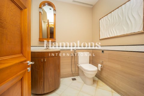 2 bedrooms Apartment in Burj Khalifa, UAE No. 165126 9