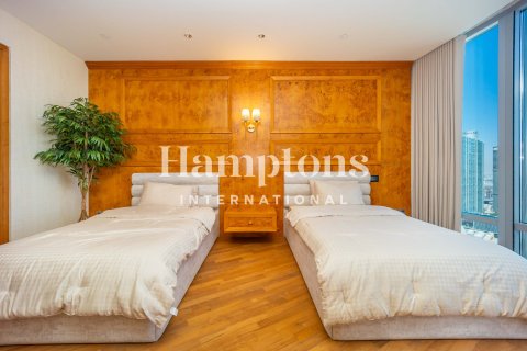 2 bedrooms Apartment in Burj Khalifa, UAE No. 165126 24