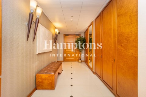 2 bedrooms Apartment in Burj Khalifa, UAE No. 165126 25
