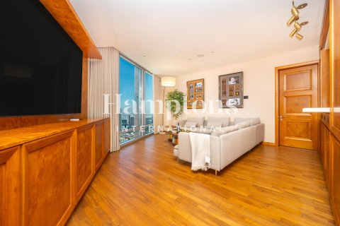 2 bedrooms Apartment in Burj Khalifa, UAE No. 165126 14