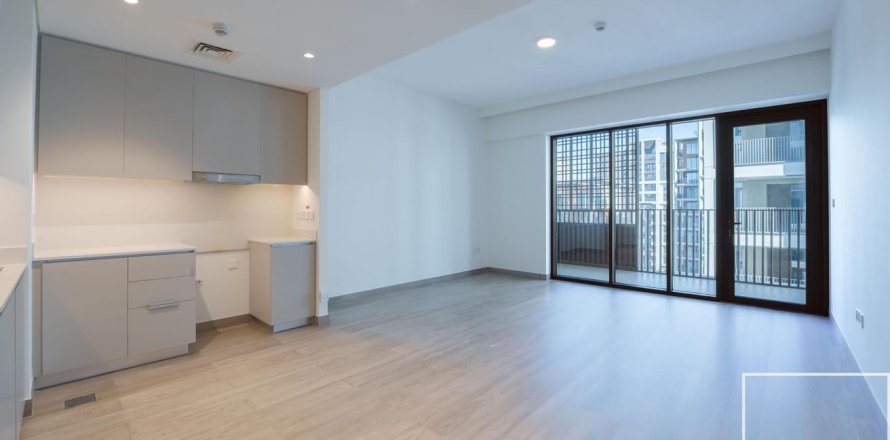 2 bedrooms Apartment in Creek Beach, UAE No. 194400