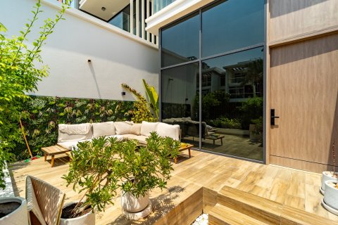4 bedrooms Townhouse in Jumeirah Village Circle, UAE No. 183326 28