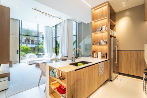 4 bedrooms Townhouse in Jumeirah Village Circle, UAE No. 183326 9