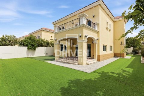 Вилла с 3 спальнями в Jumeirah Park, ОАЭ №193493 20