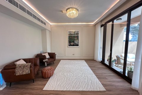 Townhouse de 4 dormitorios en Jumeirah Islands, UAE No. 156459 9