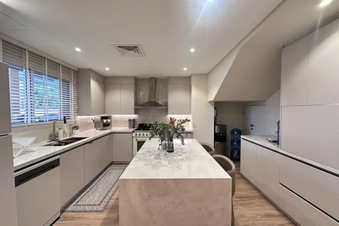 Townhouse de 4 dormitorios en Jumeirah Islands, UAE No. 156459 7