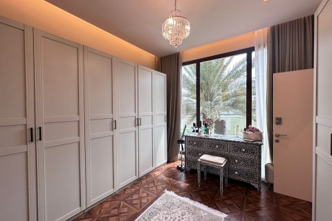 Townhouse de 4 dormitorios en Jumeirah Islands, UAE No. 156459 21