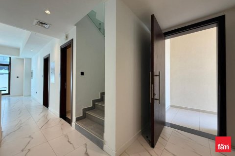 Villa de 4 dormitorios No. 134924 21