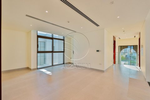 Villa de 4 chambres à Abu Dhabi, UAE No. 91596 17