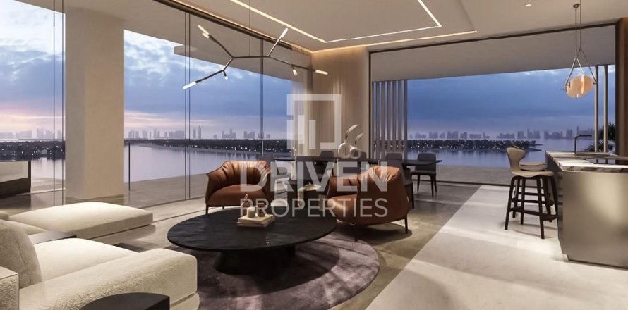 Apartment de 4 dormitorios en The Crescent, UAE No. 190406