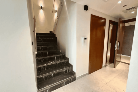 Квартира с 2 спальнями в Jumeirah Village Triangle, ОАЭ №160142 4