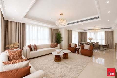 5 bedrooms Villa in Al Furjan, UAE No. 166668 8