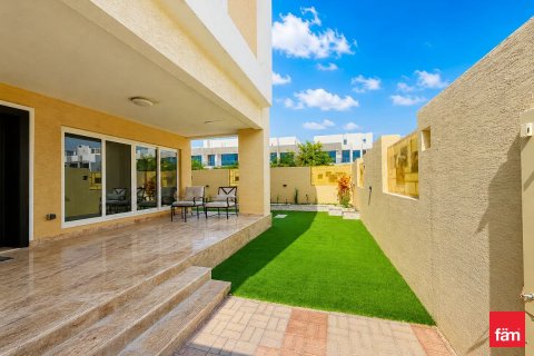 5 bedrooms Villa in Al Furjan, UAE No. 166668 18
