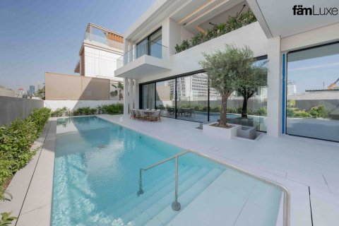 Villa de 5 dormitorios en Dubai, UAE No. 102612 1