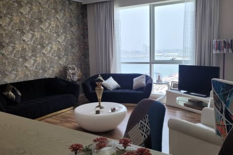 Apartment de 2 dormitorios en Jumeirah Beach Residence, UAE No. 97372 5