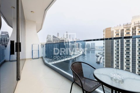 Квартира с 2 спальнями в Бизнес-Бэй, ОАЭ №138389 4