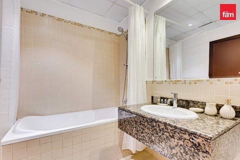 2 bedrooms Apartment in Dubai, UAE No. 142304 12