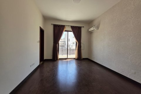 Villa de 4 chambres à Diyar Al Muharraq, Bahrain No. 109415 9