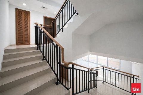 3 bedrooms Townhouse in Dubai, UAE No. 149590 9