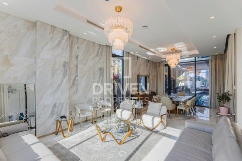 Villa de 5 dormitorios en La Mer, UAE No. 138111 8