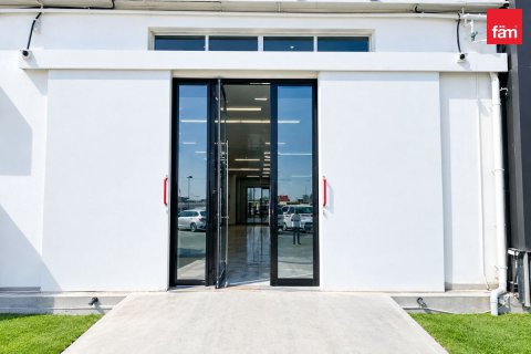 182m² Warehouse in Al Quoz, UAE No. 208303 8