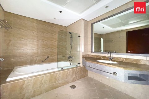 Appartement de 2 chambres à Dubai, UAE No. 208300 19
