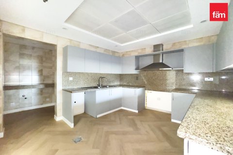 Appartement de 2 chambres à Dubai, UAE No. 208300 13