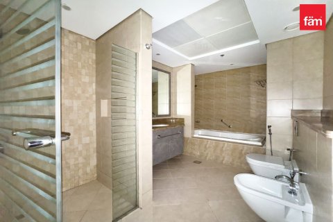 Appartement de 2 chambres à Dubai, UAE No. 208300 21