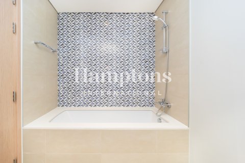 Apartment de 2 dormitorios en Mina Rashid, UAE No. 149791 4