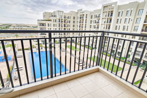 Apartment de 3 dormitorios en Hayat Boulevard, UAE No. 161240