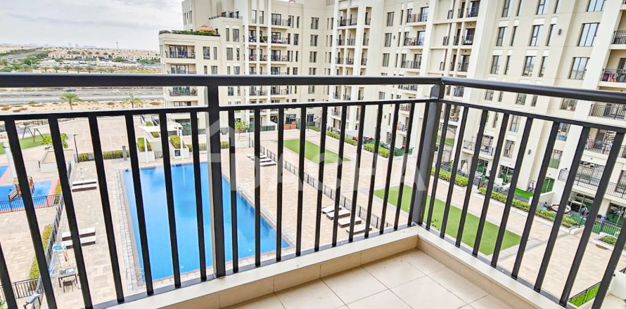 Apartment de 3 dormitorios en Hayat Boulevard, UAE No. 161240