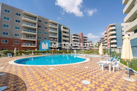 Apartment de 3 dormitorios en Al Reef, UAE No. 88193 1